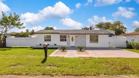 10730 SW 217th St, Miami, FL 33170