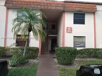 871 NE 207th Ter #4-203, Miami, FL 33179