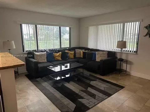1737 W Meadows Cir W #1737, Boynton Beach, FL 33436