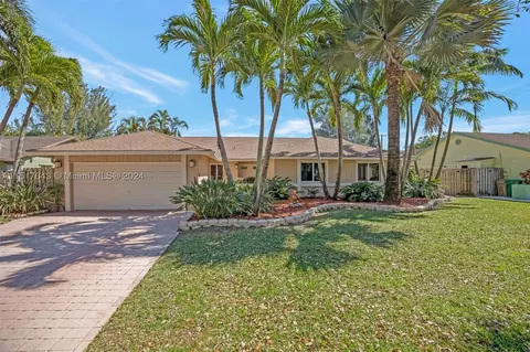 2940 SW 81st Way, Davie, FL 33328