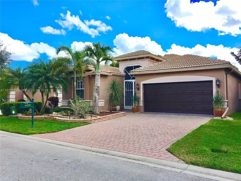 6600 Pisano Dr, Lake Worth, FL 33467