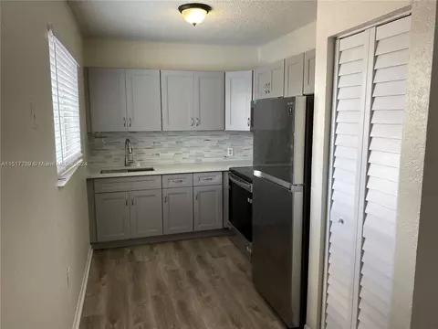 159 W 8th St #7, Hialeah, FL 33010 photo 12