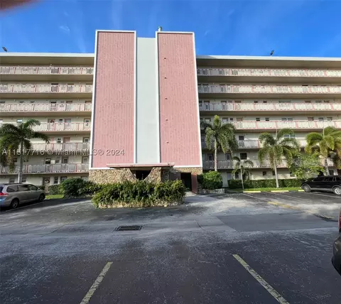 901 NE 14th Ave #204, Hallandale Beach, FL 33009