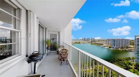 2851 NE 183rd St #2206E, Aventura, FL 33160