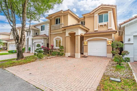 11194 NW 73rd Ter, Doral, FL 33178