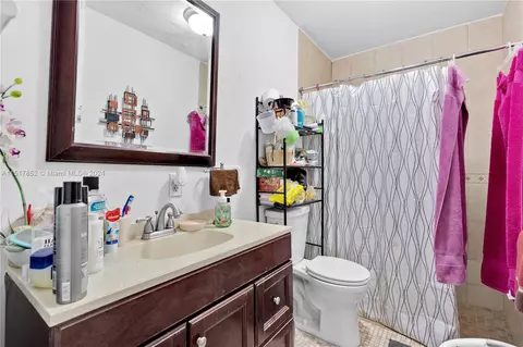 121 E 42nd St, Hialeah, FL 33013 photo 36