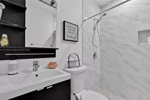 121 E 42nd St, Hialeah, FL 33013 photo 41