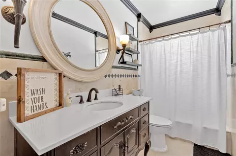 121 E 42nd St, Hialeah, FL 33013 photo 28