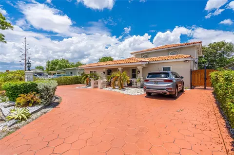 121 E 42nd St, Hialeah, FL 33013 photo 2