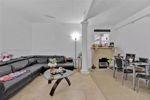 121 E 42nd St, Hialeah, FL 33013 photo 32