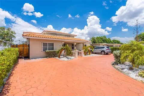 121 E 42nd St, Hialeah, FL 33013 photo 3