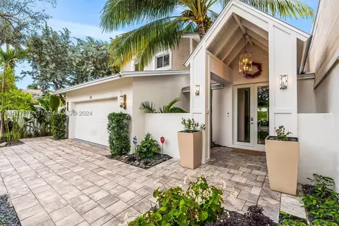 675 Ponce De Leon Dr, Fort Lauderdale, FL 33316