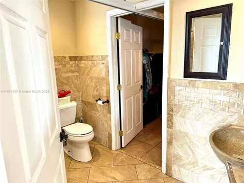 821 E 16th Pl, Hialeah, FL 33010 photo 10