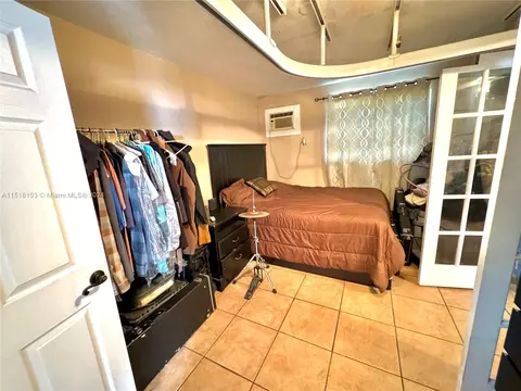 821 E 16th Pl, Hialeah, FL 33010 photo 13
