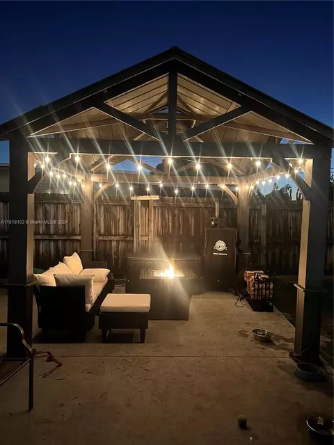 821 E 16th Pl, Hialeah, FL 33010 photo 23