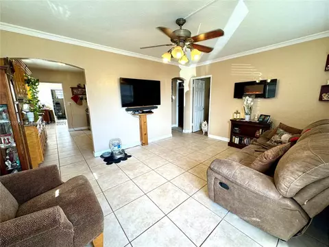 821 E 16th Pl, Hialeah, FL 33010 photo 3