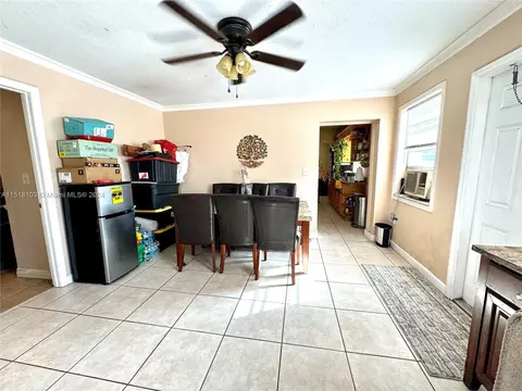 821 E 16th Pl, Hialeah, FL 33010 photo 8
