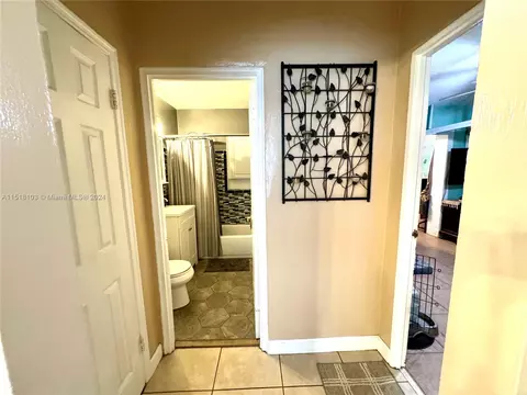821 E 16th Pl, Hialeah, FL 33010 photo 20