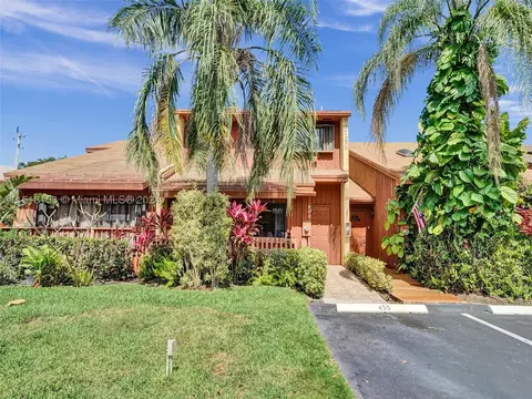 455 SE 11th Ter #455, Dania Beach, FL 33004