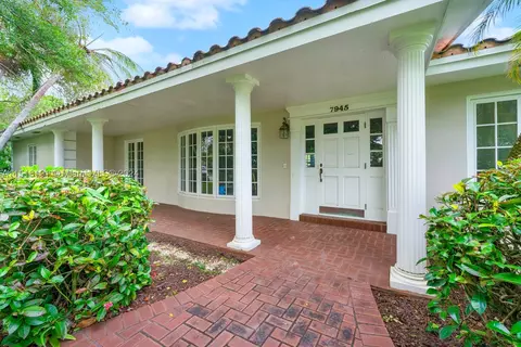7945 SW 141st Ter, Palmetto Bay, FL 33158