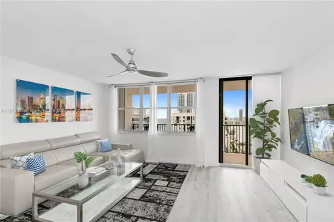 2101 S Ocean Dr #2807, Hollywood, FL 33019