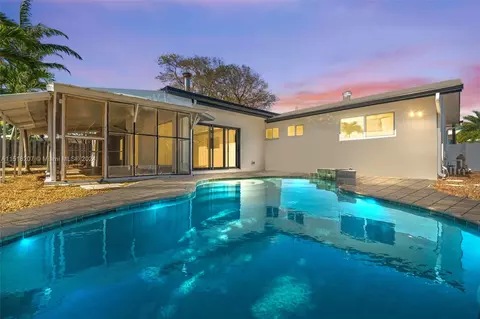 276 Lombardy Ave, Lauderdale By The Sea, FL 33308
