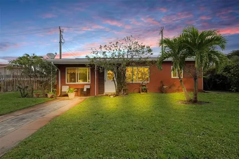 3180 NE 13th Ave, Pompano Beach, FL 33064