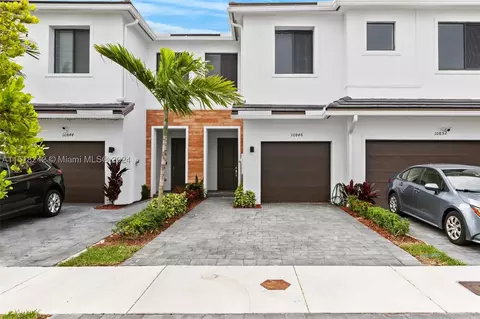 10848 SW 232nd Ter #10848, Homestead, FL 33032