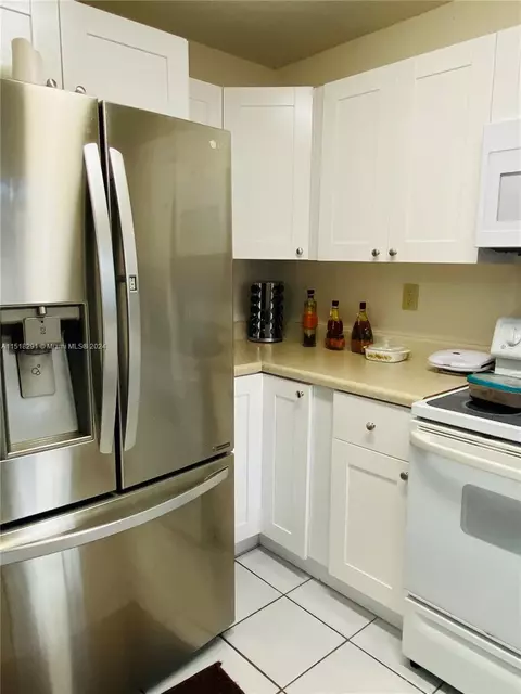 854 E 32nd St, Hialeah, FL 33013 photo 12