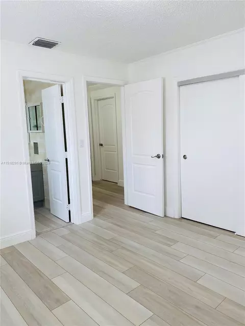 854 E 32nd St, Hialeah, FL 33013 photo 15