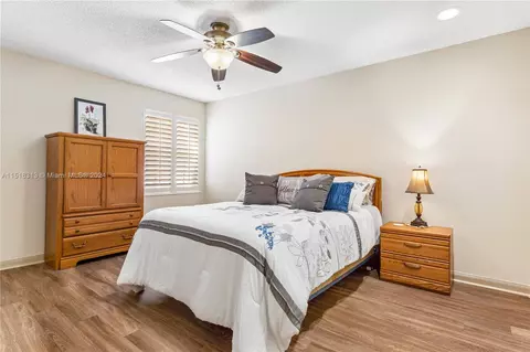 Bedroom - 256 Brier Cir, Jupiter, FL 33458 photo 3 of 3