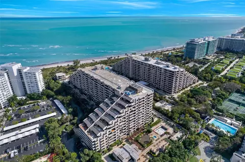 181 Crandon Blvd #305, Key Biscayne, FL 33149