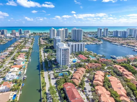 3640 Yacht Club Dr #706, Aventura, FL 33180