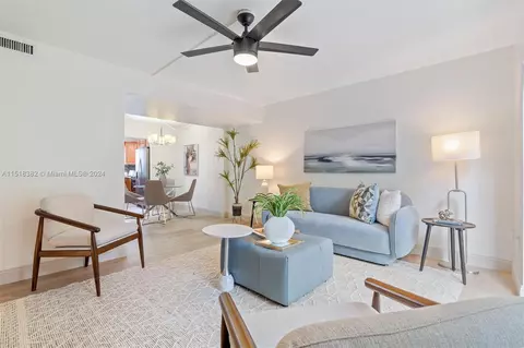 809 W Oakland Park Blvd #J3, Oakland Park, FL 33311