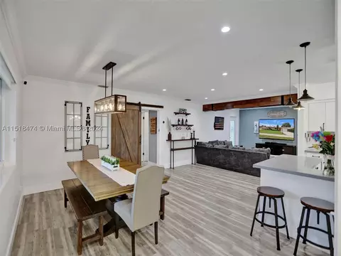 8380 Taft St, Pembroke Pines, FL 33024
