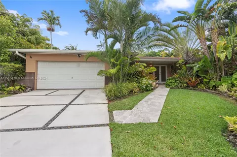 10337 SW 118th St, Miami, FL 33176
