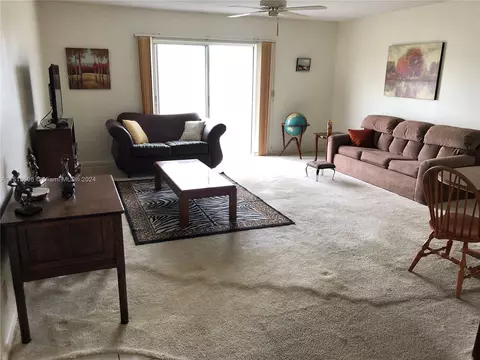 4751 NW 21st St #402, Lauderhill, FL 33313