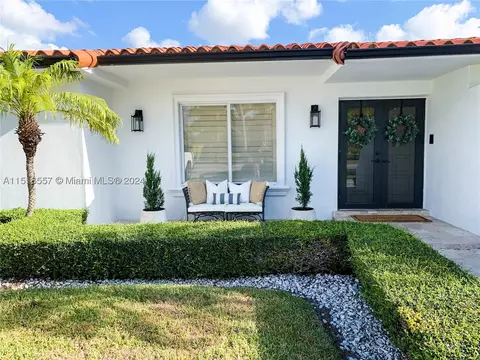 12741 SW 34th St, Miami, FL 33175