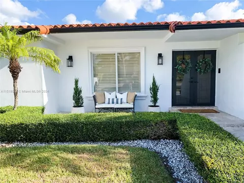 12741 SW 34th St, Miami, FL 33175