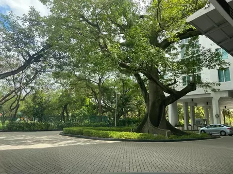 Undisclosed, Miami, FL 33125