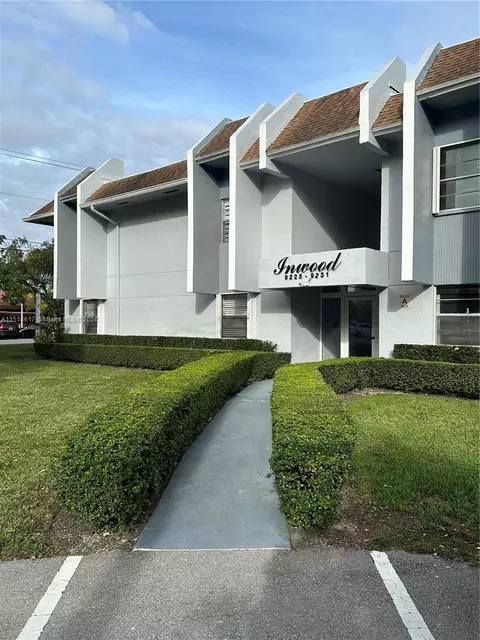 9227 SW 87th Ave #B12, Miami, FL 33176