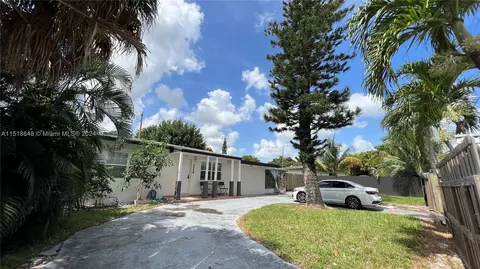 2206 SW 13th St, Fort Lauderdale, FL 33312