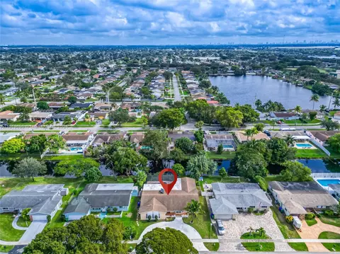 721 NW 93rd Ave, Pembroke Pines, FL 33024