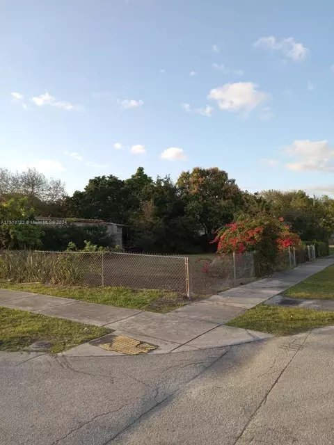 1901 NW 51st Ter, Miami, FL 33142
