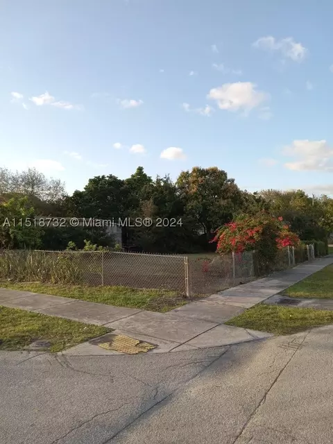 1901 NW 51st Ter, Miami, FL 33142