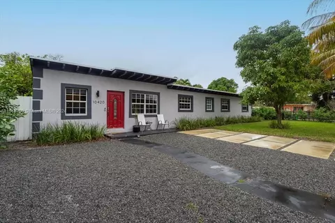 10420 NW 2nd Ct, Miami, FL 33150
