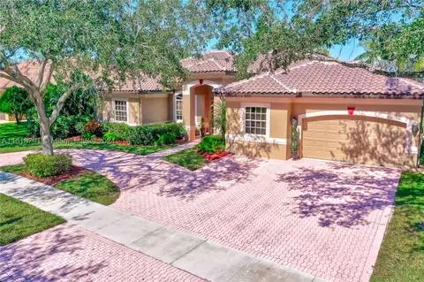 13947 SW 42nd St, Davie, FL 33330