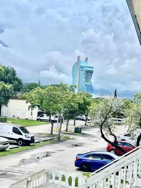 5373 SW 40th Ave #204, Fort Lauderdale, FL 33314