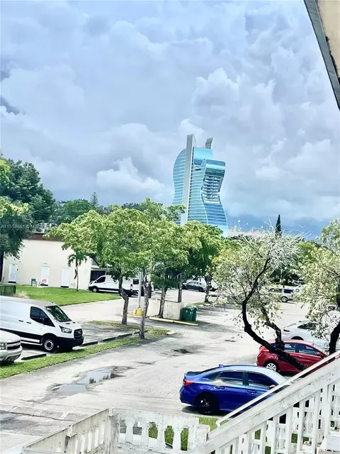 5373 SW 40th Ave #204, Fort Lauderdale, FL 33314