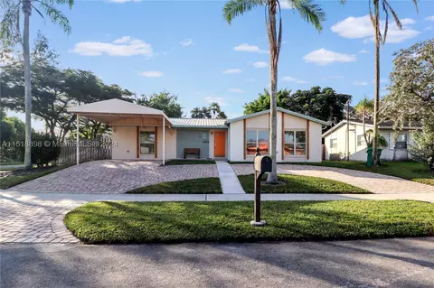 11014 SW 159th Ter, Miami, FL 33157
